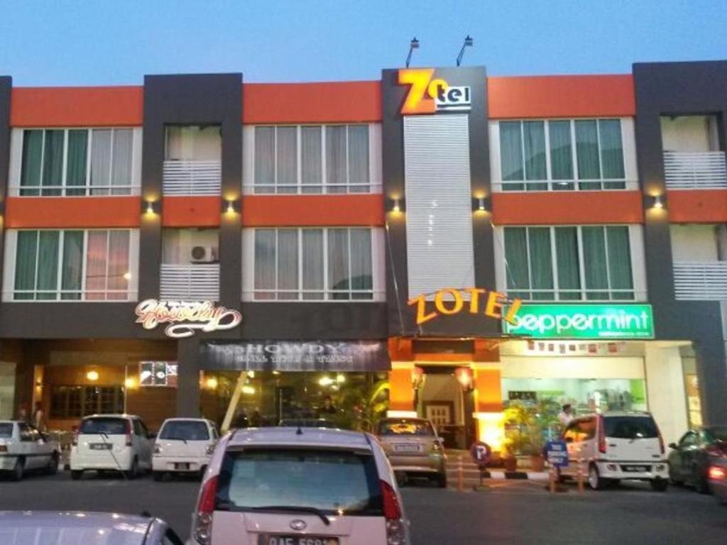 Zotel Business & Leisure Hotel Kuching Dış mekan fotoğraf